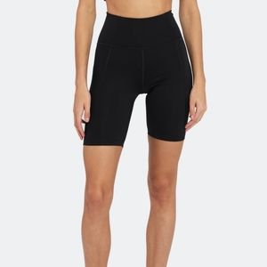Girlfriend Collective Biker Shorts, Black, M